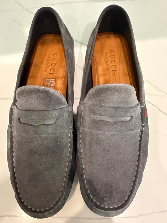 Gucci Gray Suede Loafers with Green-Red Web Detail - Picture 3 of 10